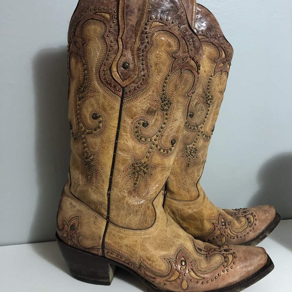 Women’s Corral boots only wore a few times!